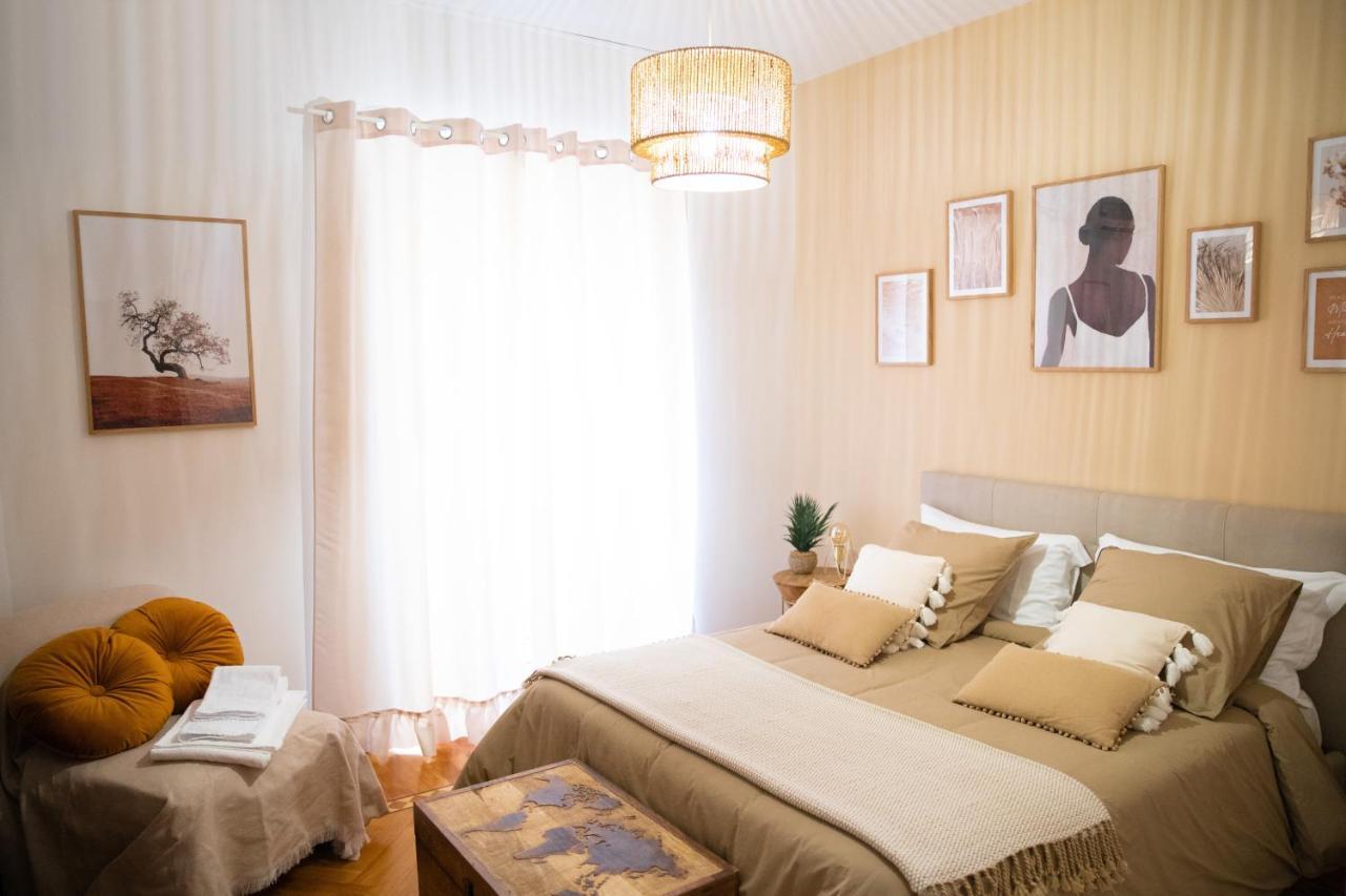 Quisi - Salerno Centro Bed & Breakfast ภายนอก รูปภาพ